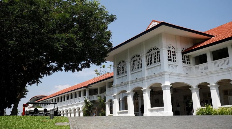Hotel Capella tersembunyi di sudut Pulau Sentosa.