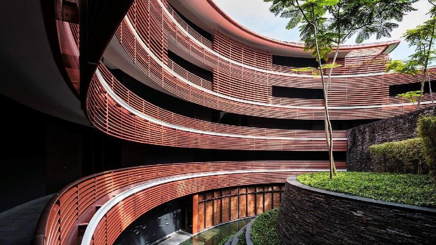 Hotel Capella tersembunyi di sudut Pulau Sentosa.