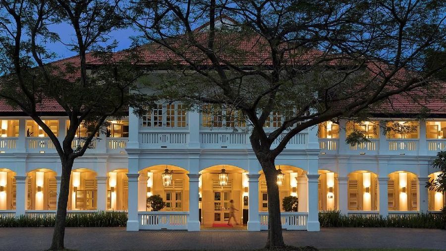 Hotel Capella tersembunyi di sudut Pulau Sentosa.