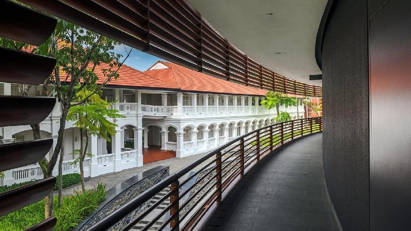 Hotel Capella tersembunyi di sudut Pulau Sentosa.