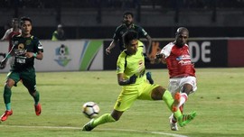 Persipura Pecat Peter Butler
