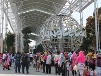 Gaji & THR Belum Dibayar, Jungle Land Negosiasi Utang Rp472 M