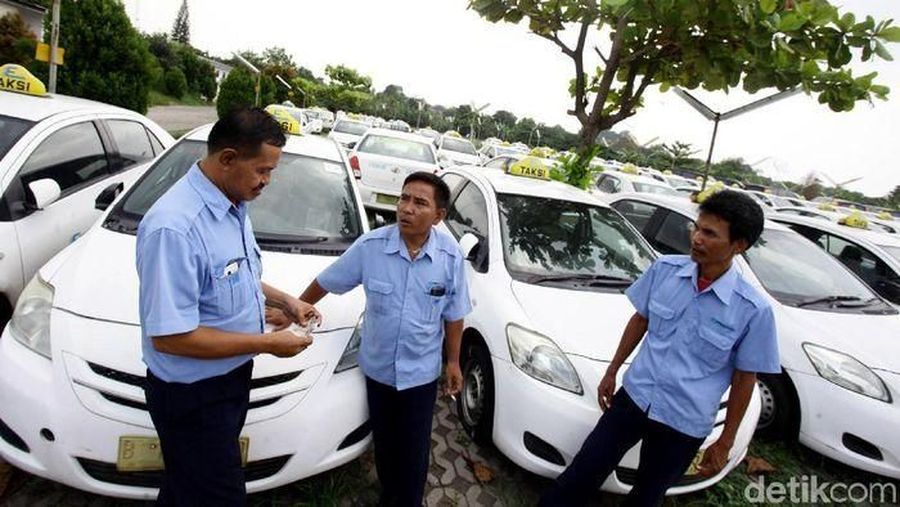 Lembaga rating PT Pemeringkat Efek Indonesia (Pefindo) menarik peringkat PT Express Transindo Utama Tak (TAXI)