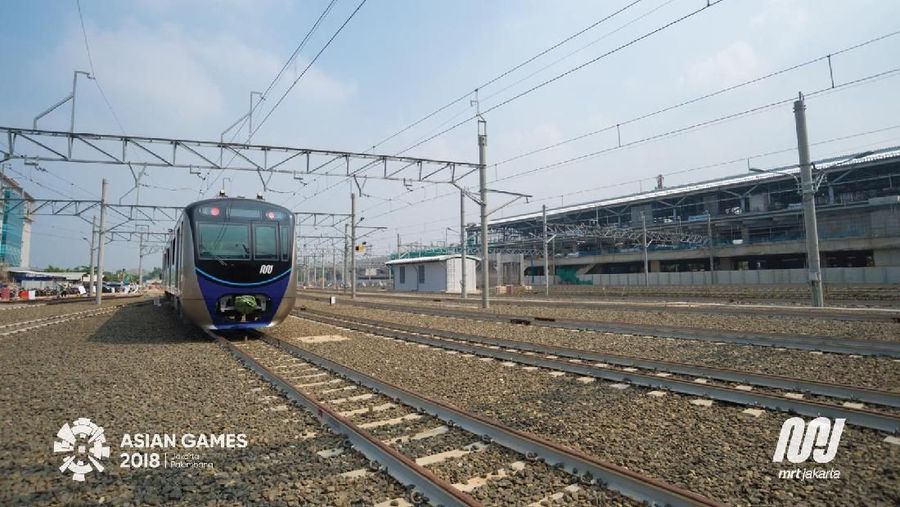 Kereta MRT Jakarta diperkirakan siap beroperasi mulai Maret 2019, untuk rute Lebak Bulus - Bunderan Hotel Indonesia. 