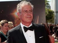 Selebriti Chef Anthony Bourdain Ditemukan Meninggal Dunia
