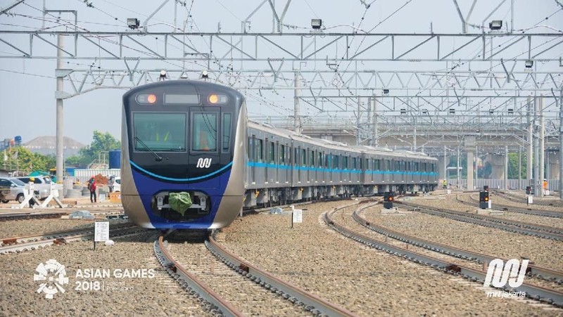 Kereta MRT Jakarta diperkirakan siap beroperasi mulai Maret 2019, untuk rute Lebak Bulus - Bunderan Hotel Indonesia. 
