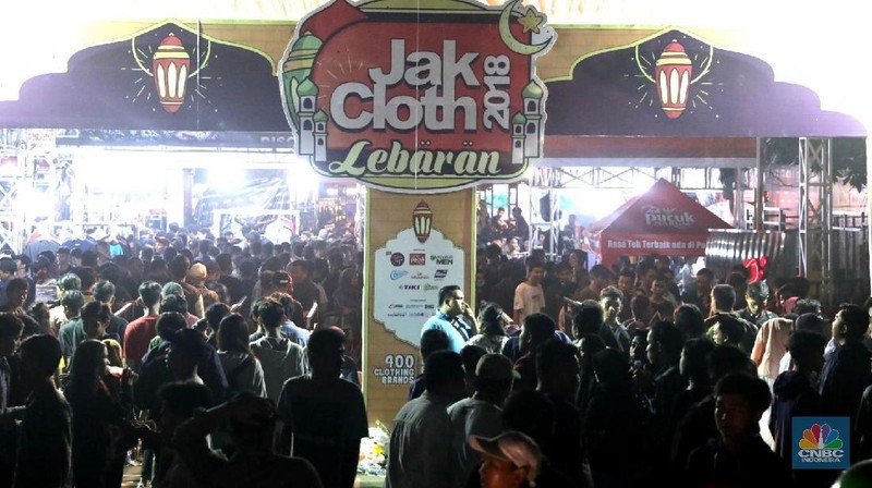 Diskon yang diberikan bukan hanya 50 persen, tapi diskon sampai 90 persen.