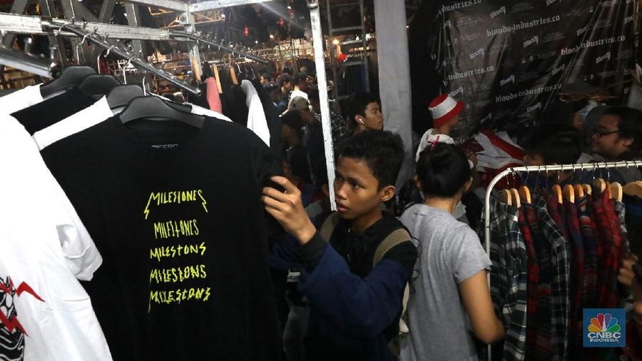 Diskon yang diberikan bukan hanya 50 persen, tapi diskon sampai 90 persen.