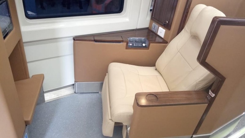 Kereta first class direncanakan bisa melayani angkutan mudik pada Lebaran 2018.