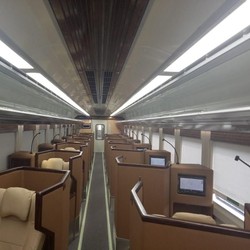 Dijual Promo Rp 900.000, Tiket Kereta First Class Laris Manis