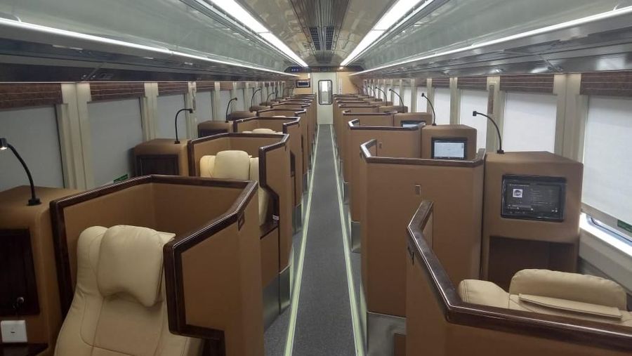 Kereta first class direncanakan bisa melayani angkutan mudik pada Lebaran 2018.