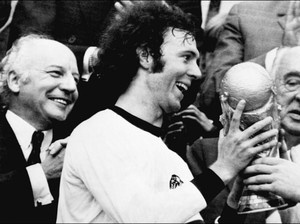 Franz Beckenbauer Der Kaiser Meninggal Dunia