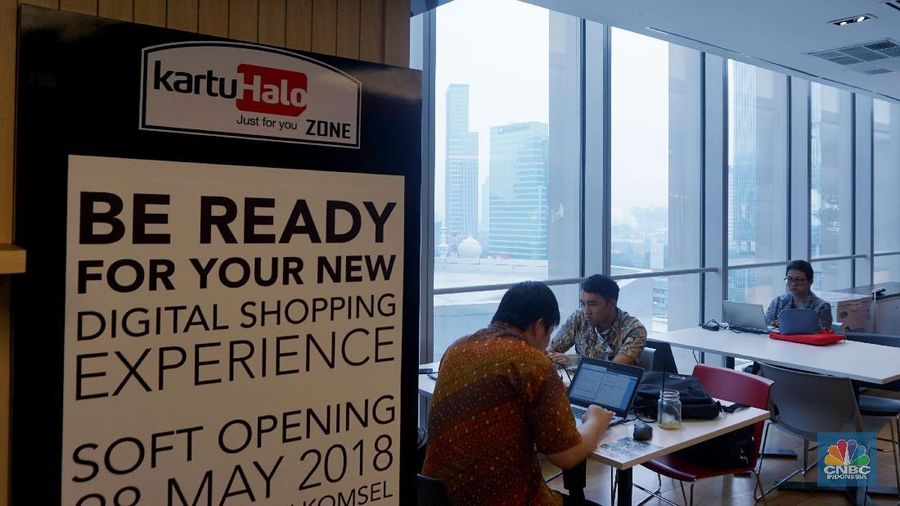 Menjadi pekerja kantoran, bukan berarti tidak bisa mendapatkan uang tambahan.