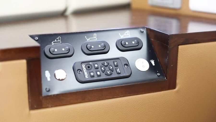 Tiket kereta first class dengan fasilitas kursi yang bisa direbahkan (sleeper) resmi dijual dengan harga promo Rp 900.000.