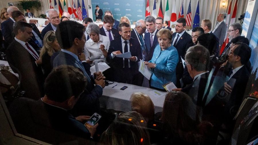 Dalam upaya untuk membangun kembali industri Amerika, Trump telah memberlakukan tarif tinggi untuk impor baja dan aluminium, termasuk dari sekutu utama G7-nya.