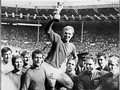 Geoff Hurst Cetak Tiga Gol di Final Piala Dunia 1966