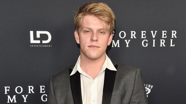 Bintang 'The Goldbergs' Jackson Odell Meninggal di Usia 20
