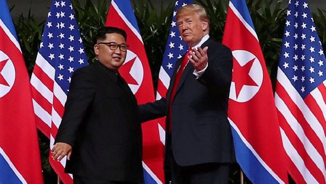 Jelang KTT, Trump dan Kim Jong-un Akan Makan Malam Bersama