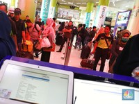 H-3 Lebaran, Penumpang Pemudik Stasiun Gambir Membludak