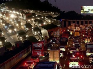Tol JORR Macet Jumat Petang Ini, Berikut Lokasi-lokasinya
