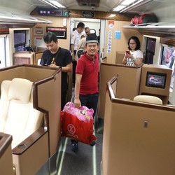 Tiket Kereta First Class Ludes Sampai 16 Juni 2018