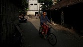 Kepala Sekolah Pesantren Lirboyo Ahmad Zulfa Sholeh menuturkan mereka fokus pada bagaimana memaknai Alquran sehingga bisa menjadi pembentuk karakter yang baik. (REUTERS/Beawiharta)