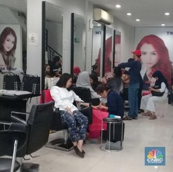 Smoothing dan Potong Bob, Gaya Rambut Andalan di Lebaran 2018