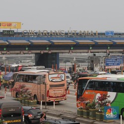 Kendaraan di Tol Cikampek Melonjak 125% di Puncak Mudik Natal