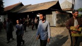 Di Lirboyo, Jawa Timur para santri tak sekadar menahan lapar, haus dan hawa nafsu saat Ramadan. Murid-murid salah satu pesantren tertua di Indonesia itu juga belajar agama. (REUTERS/Beawiharta)