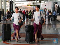 Batal Hari Ini, Penerbangan Komersial Domestik Setop Besok!