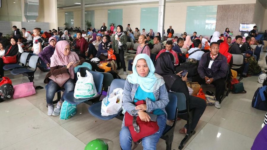 Dengan penambahan libur dan cuti bersama, lebaran tahun ini Anda bisa nikmati mudik sampai 9 hari di kampung halaman!