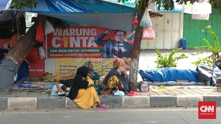 Jelang Lebaran di Tenda Darurat Negara Orang