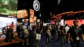 Microsoft, Nintendo dan Sony tetap menjadi bintang dalam ajang tersebut dengan perangkat Xbox, PlayStation dan Switch. (REUTERS/Mike Blake)