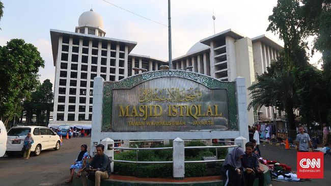 Masjid Istiqlal Distribusikan Zakat Senilai Rp200 Juta