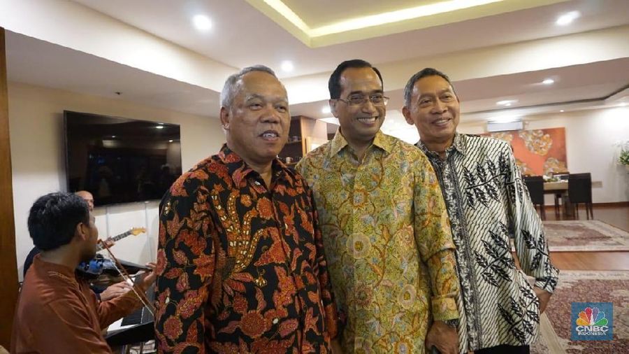 Basuki menceritakan bagaimana dunia kerja tidak akan berlangsung sebagaimana yang sering dibayangkan