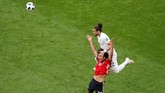 Duel timnas Mesir lawan Uruguay merupakan duel kedua di Piala Dunia 2018. Duel ini berlangsung sengit sejak awal pertandingan. (REUTERS/Darren Staples)