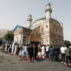 Mencekam! Ada Ledakan di Masjid Kabul, 50 Orang Tewas