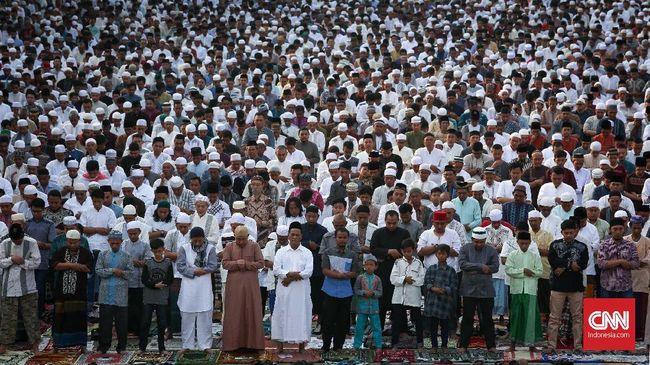 Kemenag: Muslim Bebas Salat di Mana Saja