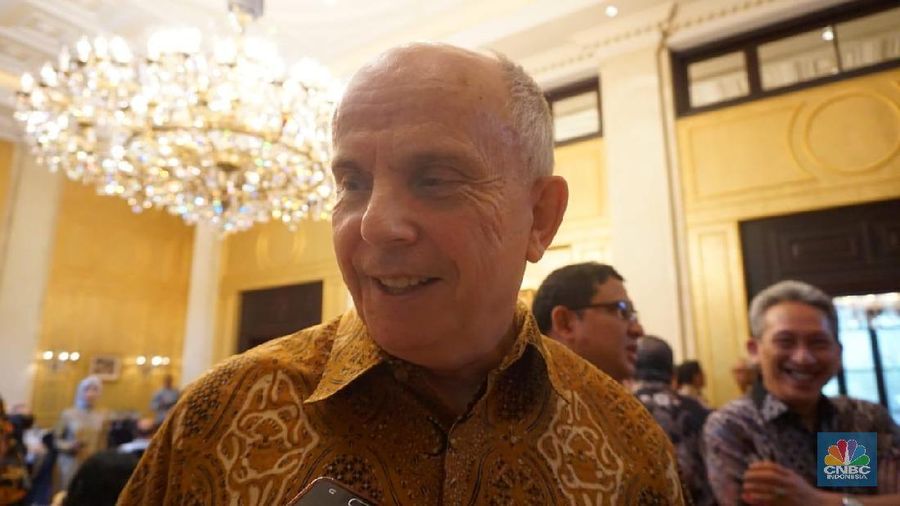 Selain untuk mengucapkan selamat Idulfitri, Donovan juga bersilaturahmi karena mereka bertetangga di kawasan Menteng.