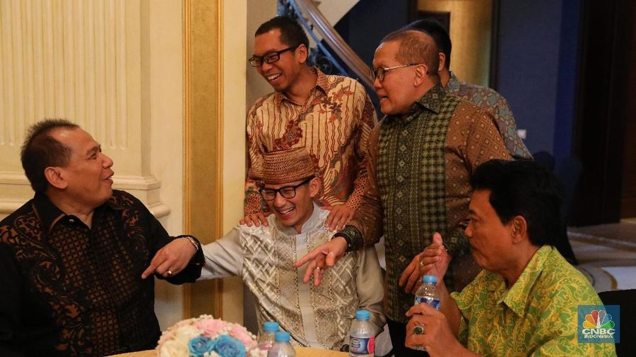 Kegembiraan terpancar dari wajah para tamu karena dapat saling bertemu dan juga sebagi ajang silaturahmi di momen lebaran ini.