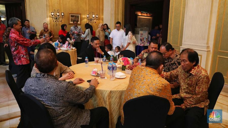 Kegembiraan terpancar dari wajah para tamu karena dapat saling bertemu dan juga sebagi ajang silaturahmi di momen lebaran ini.