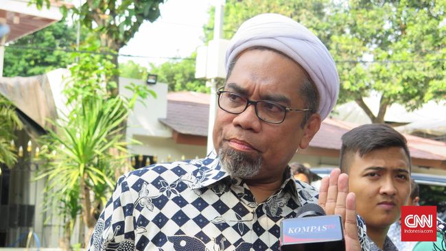 Ngabalin: Ulama Representasi Nabi, Jangan Dibawa ke Politik