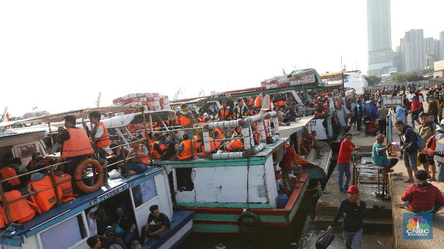 Masih ditemukan kelebihan muatan kapal yang dioperasikan di dermaga tersebut.