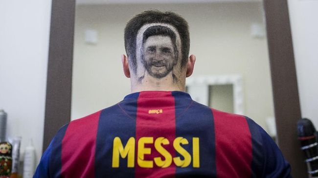 Demam Piala Dunia, Wajah Messi Jadi Tato Rambut dari Serbia