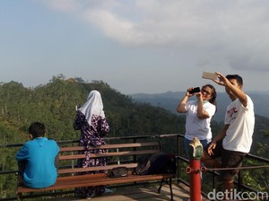 Prakiraan Cuaca DIY Hari Ini: Hujan Ringan di Bukit Menoreh