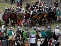 FOTO: Perang Lima Pasukan ala 'The Hobbit' di Hutan Ceko