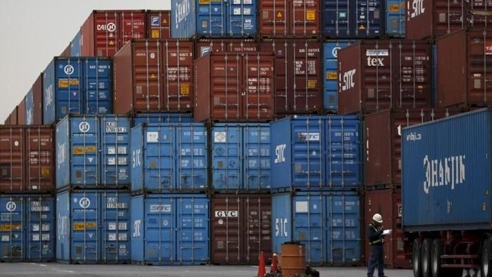 Pemerintah Belum Tahu Penyebab Defisit Dagang Juli US$ 2 M Defisit neraca perdagangan Juli 2018 merupakan yang terparah sejak Juli 2013.