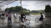 Kepanikan melanda Jepang ketika gempa berkekuatan 6,1 skala Richter mengguncang Osaka pada Senin (18/6) pagi. (Twitter/@tw_hds/via Reuters)