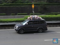 Arus Balik Padat, Dari Tol Pejagan Hingga Halim Satu Arah