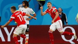 FOTO: Pesta Timnas Rusia, Kegetiran Mesir di Piala Dunia 2018